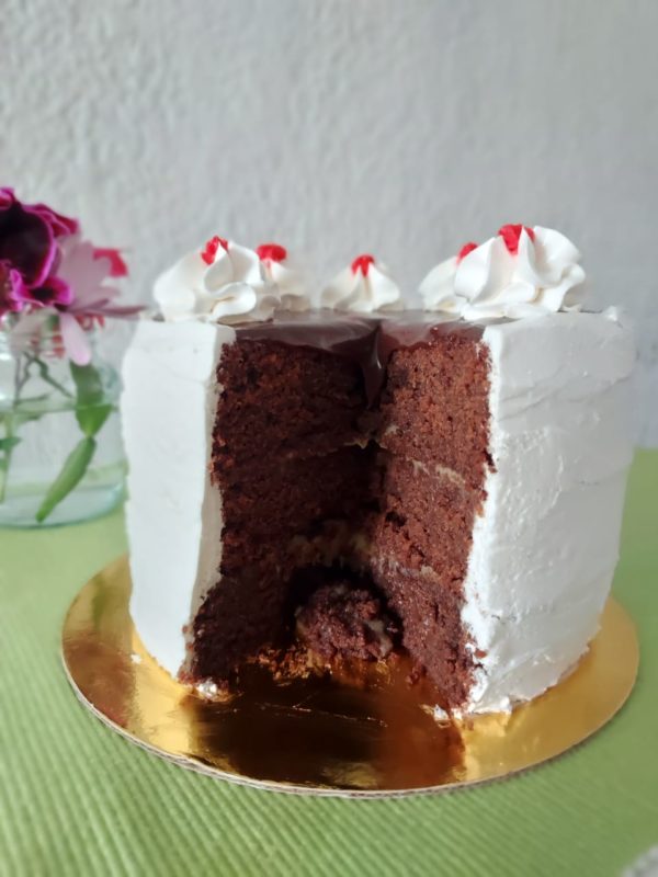Torta Húmeda de Chocolate ( 8 - 12 Porciones ) - Image 2